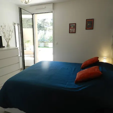 T2 Avec Terrasse, Piscine Sur Toit, Proche Et Commerces, Climatise, Garage Inclus - Fr-1-251-752 Apartment *