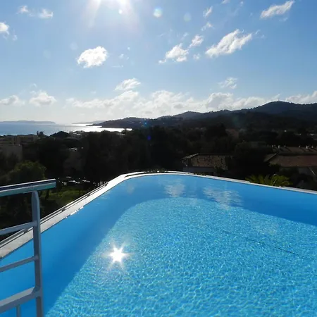T2 Avec Terrasse, Piscine Sur Toit, Proche Et Commerces, Climatise, Garage Inclus - Fr-1-251-752 Appartamento Bormes-les-Mimosas